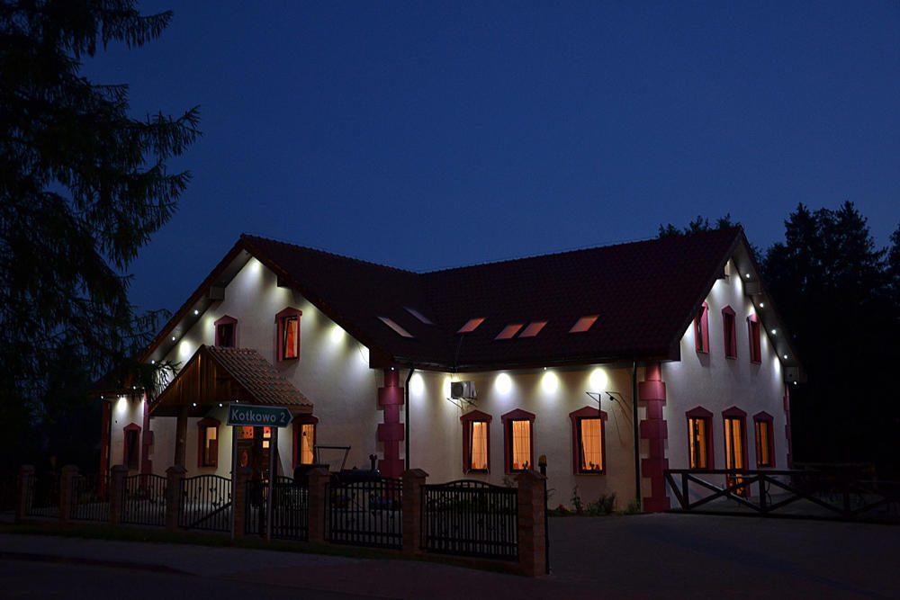 Bed and Breakfast Pensjonat Agroturystyczny Pod Modrzewiem Florczaki Екстер'єр фото